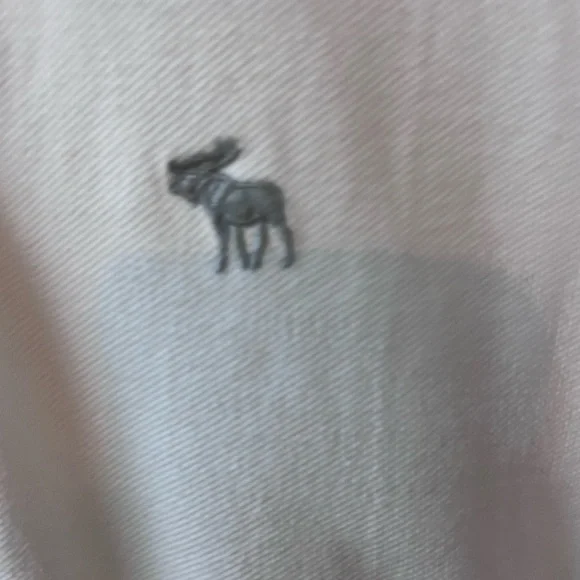 Men’s Abercrombie and fitch white polo. Size medium. Muscle fit - Picture 4 of 6